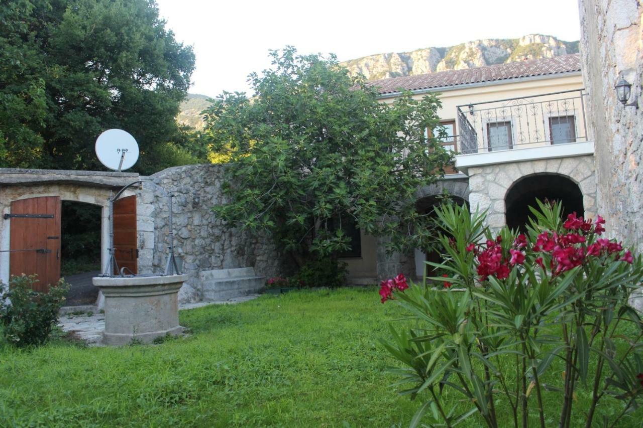 Villa Bartola Grizane-Belgrad ภายนอก รูปภาพ