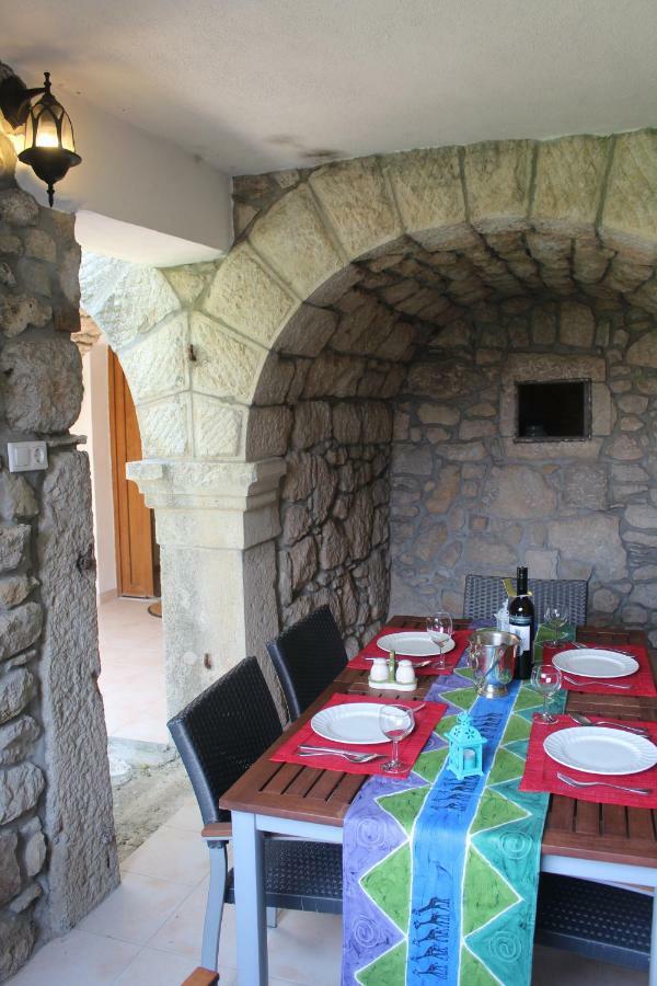 Villa Bartola Grizane-Belgrad ภายนอก รูปภาพ